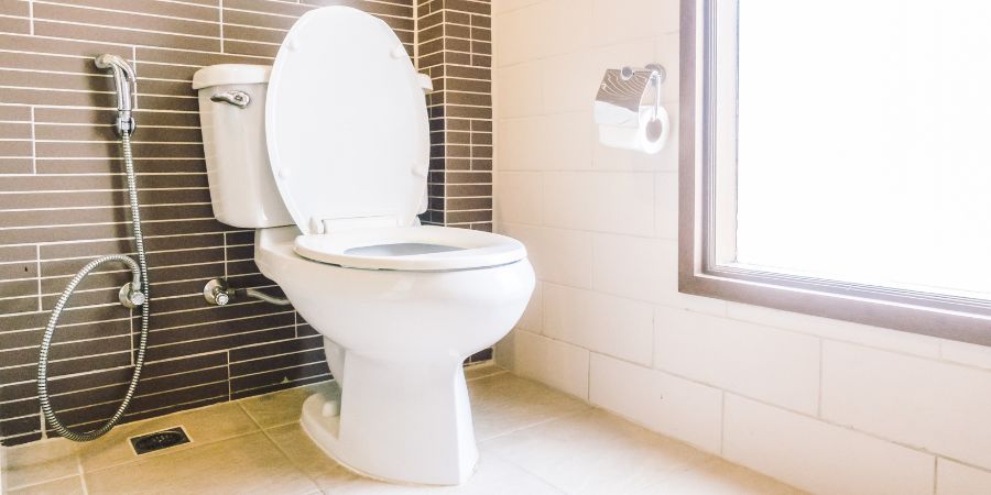 Čo sú toalety bez okrajov a kde ich možno nainštalovať?