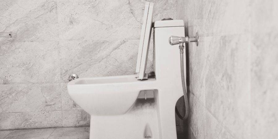 Bezokrajové toaletné misy - výhody a nevýhody bezokrajových toaletných mís